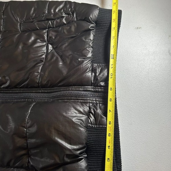 Used Guess puffer jacket Sz M - Picture 4 of 11